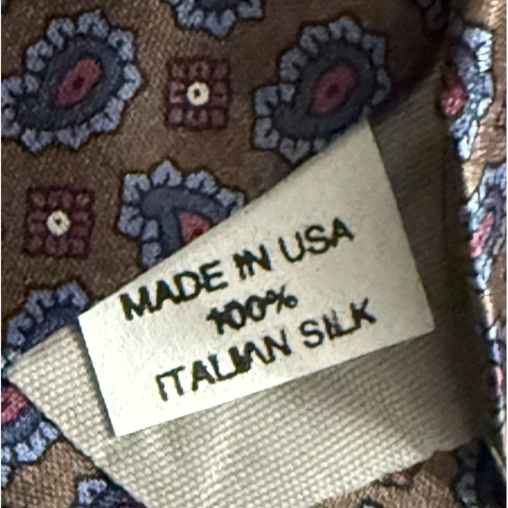 Vintage Woodward Tie Brown Paisley‎ Pattern 100% Italian Silk
